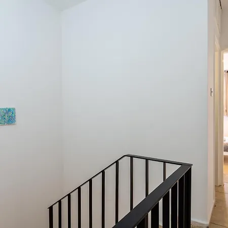 Day-sea 2-bedroom In Oroklini Apartament